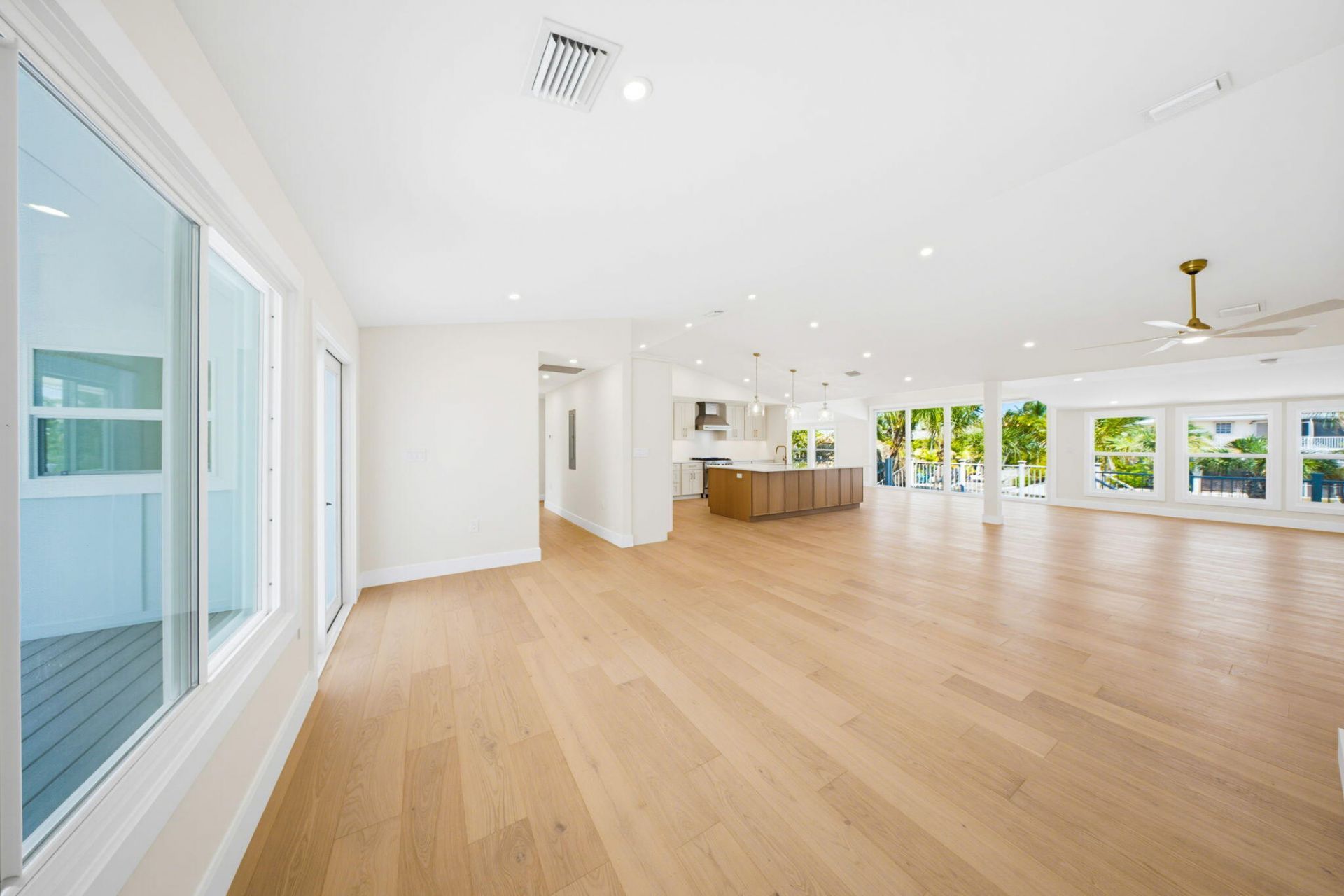 17042 W Starfish Lane, Sugarloaf, FL 33042 Photo