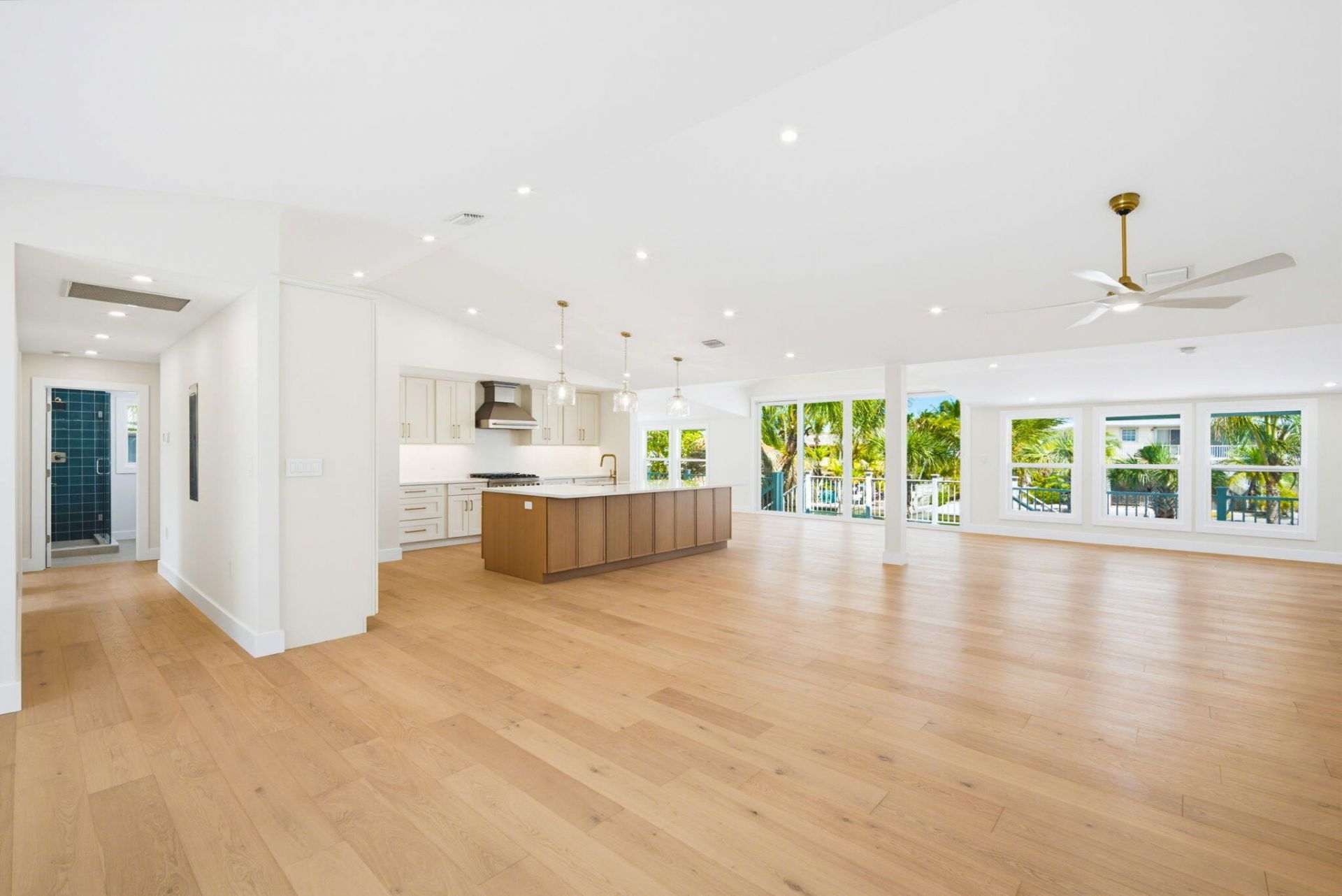 17042 W Starfish Lane, Sugarloaf, FL 33042 Photo