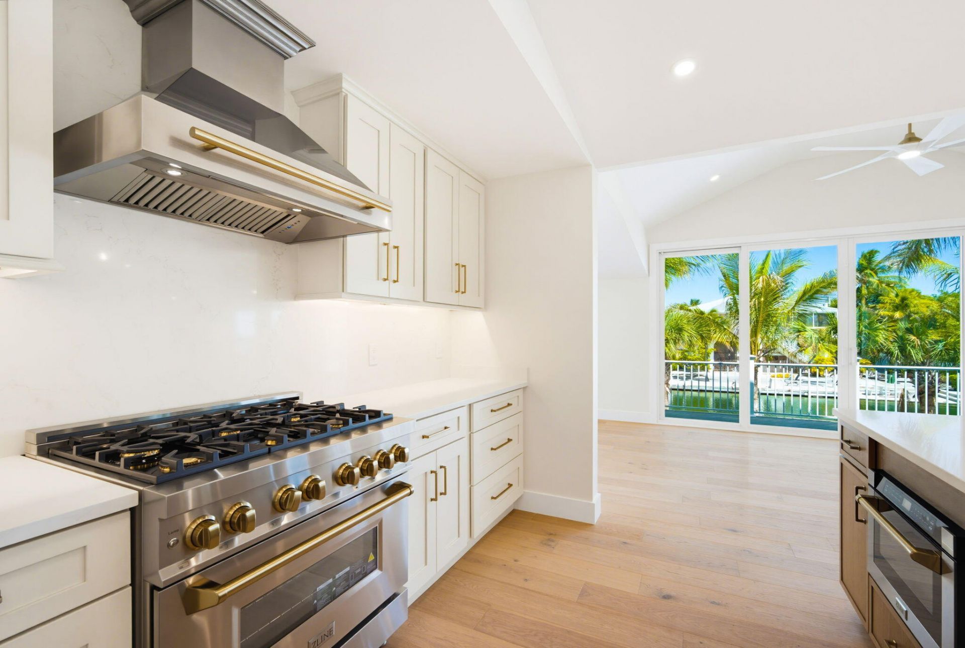 17042 W Starfish Lane, Sugarloaf, FL 33042 Photo