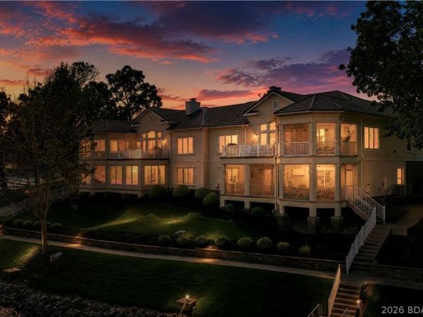 156 Cordoba Point , Porto Cima, MO 65079