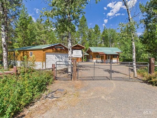 174 Lake Trail Dr, Donnelly, ID 83616