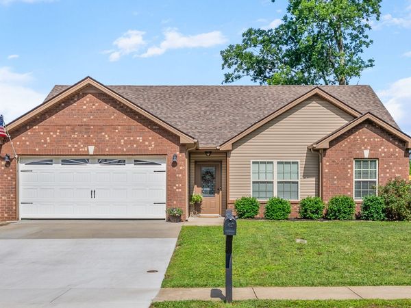 633 Hollow Crst , Clarksville, TN 37042