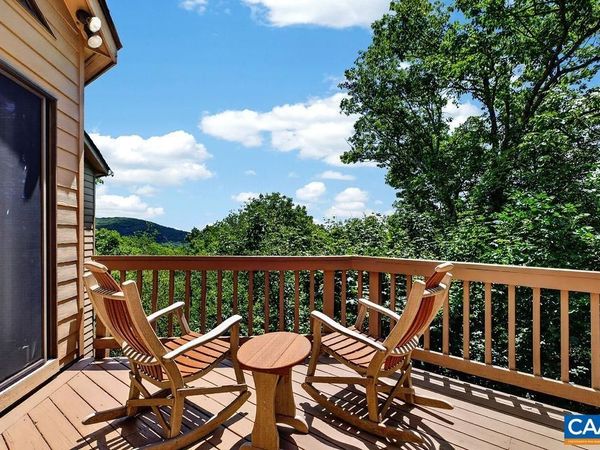 82 WARRIOR RUN, Roseland, VA 22967