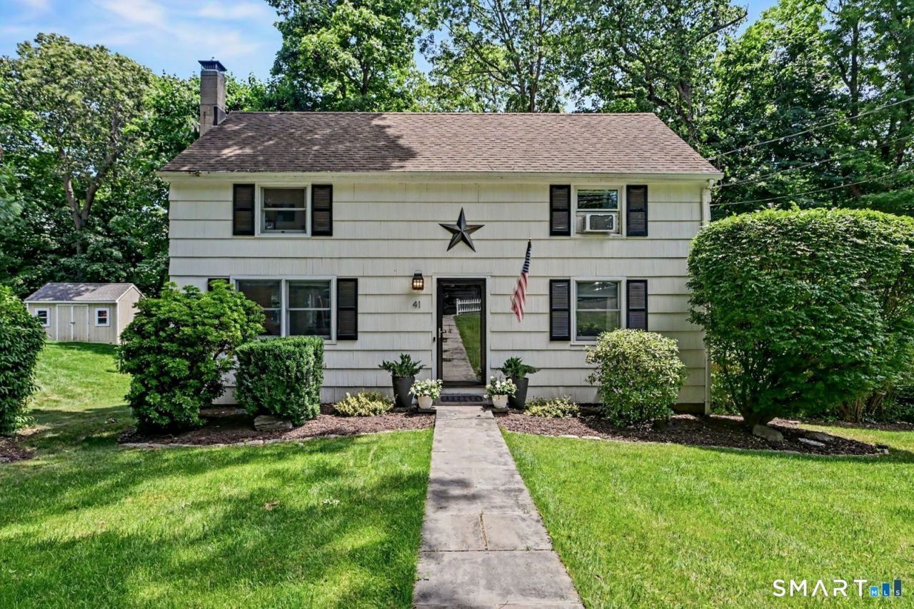 41 Ledgewood, Norwalk, CT 06850 Main Photo