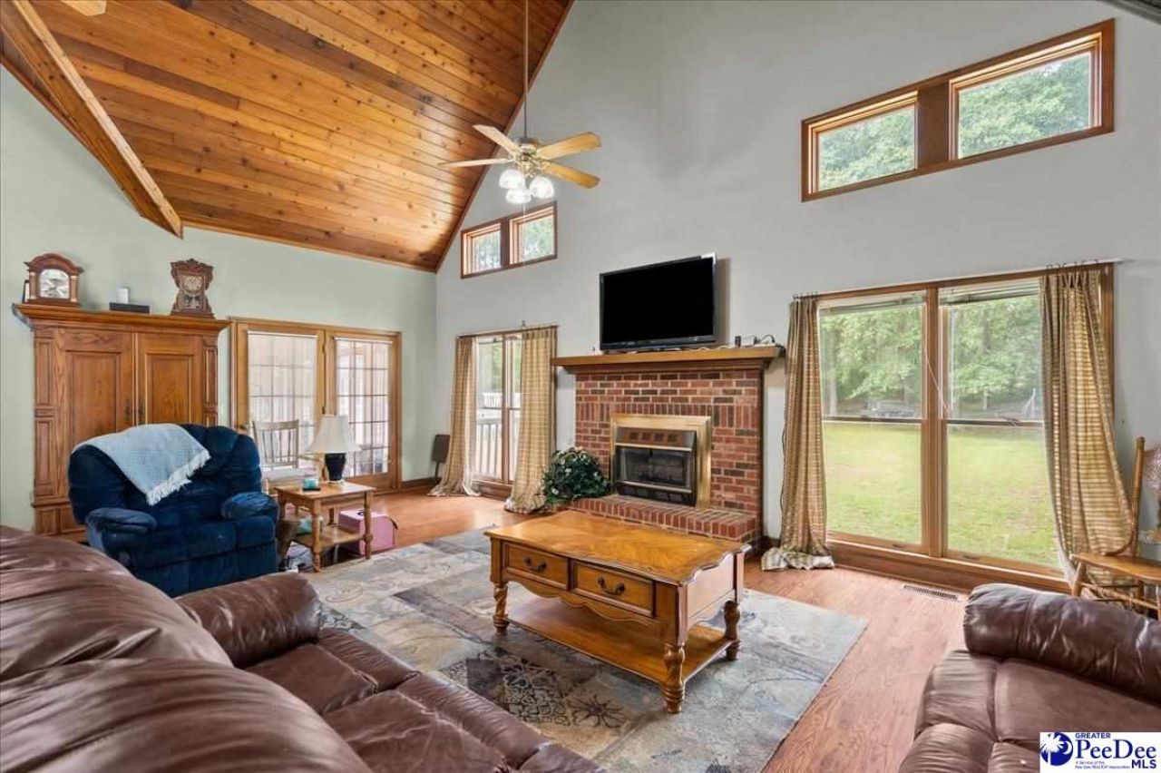 543 White Oak Circle Photo 15