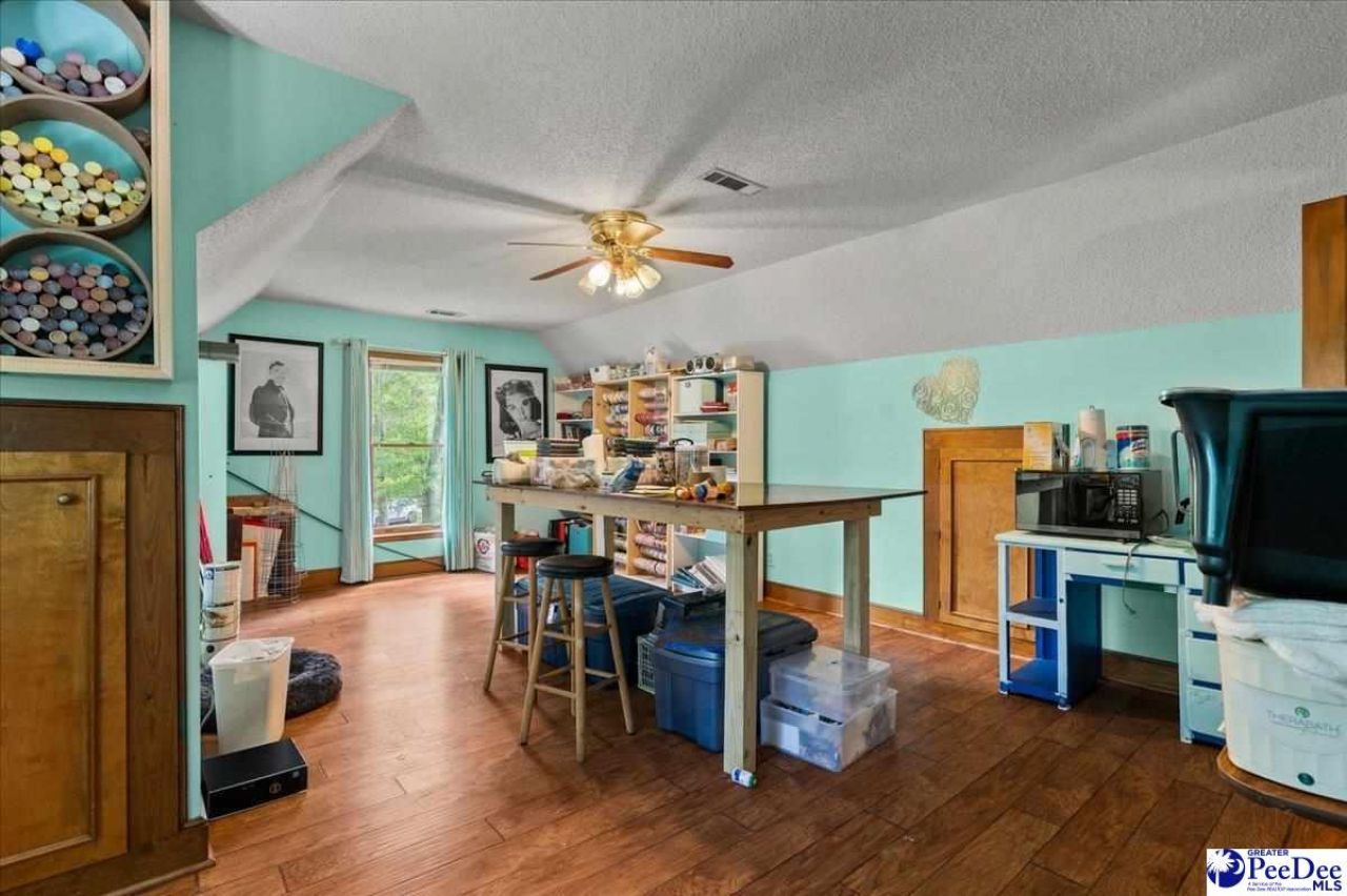 543 White Oak Circle Photo 33