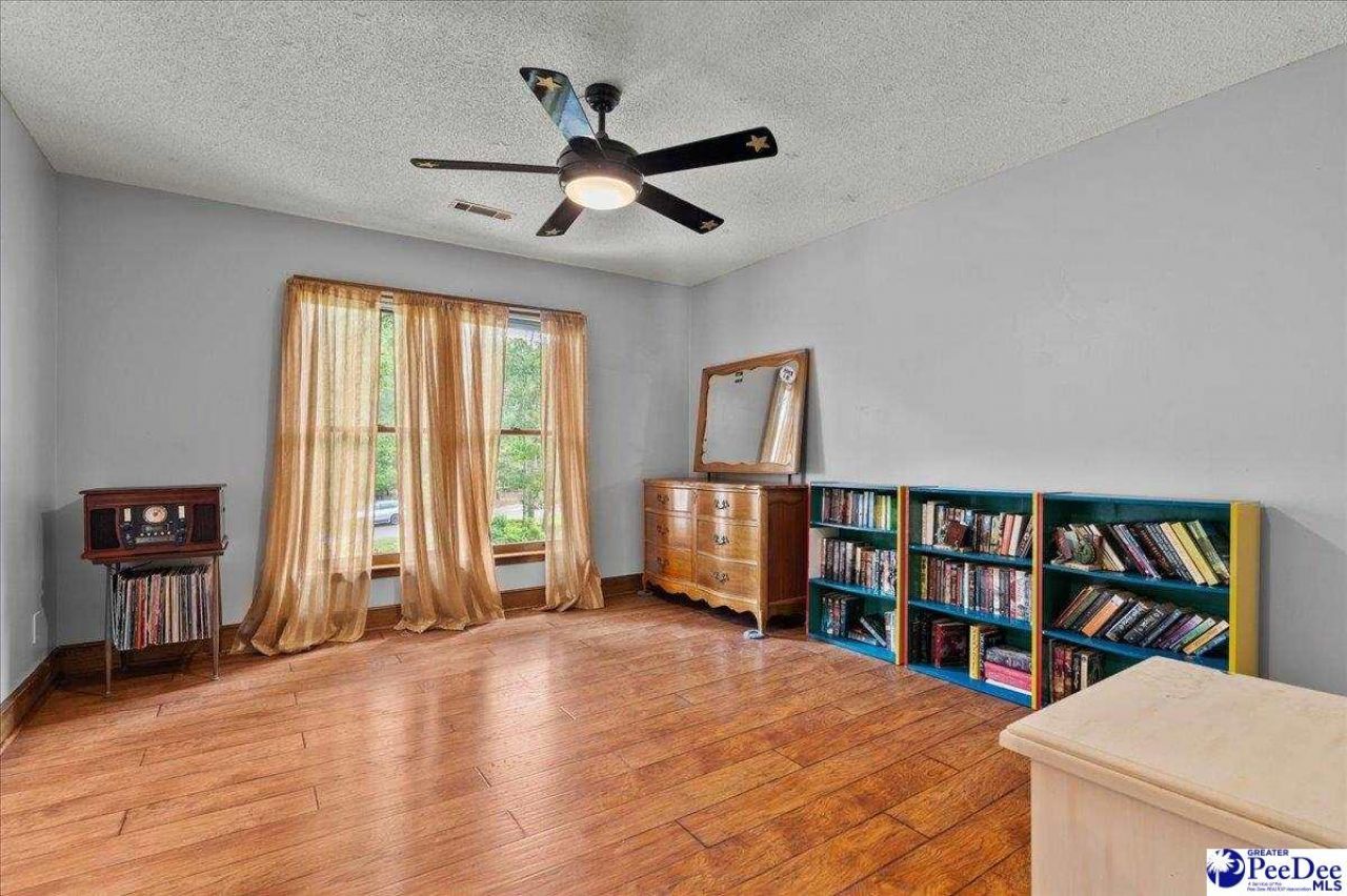 543 White Oak Circle Photo 35