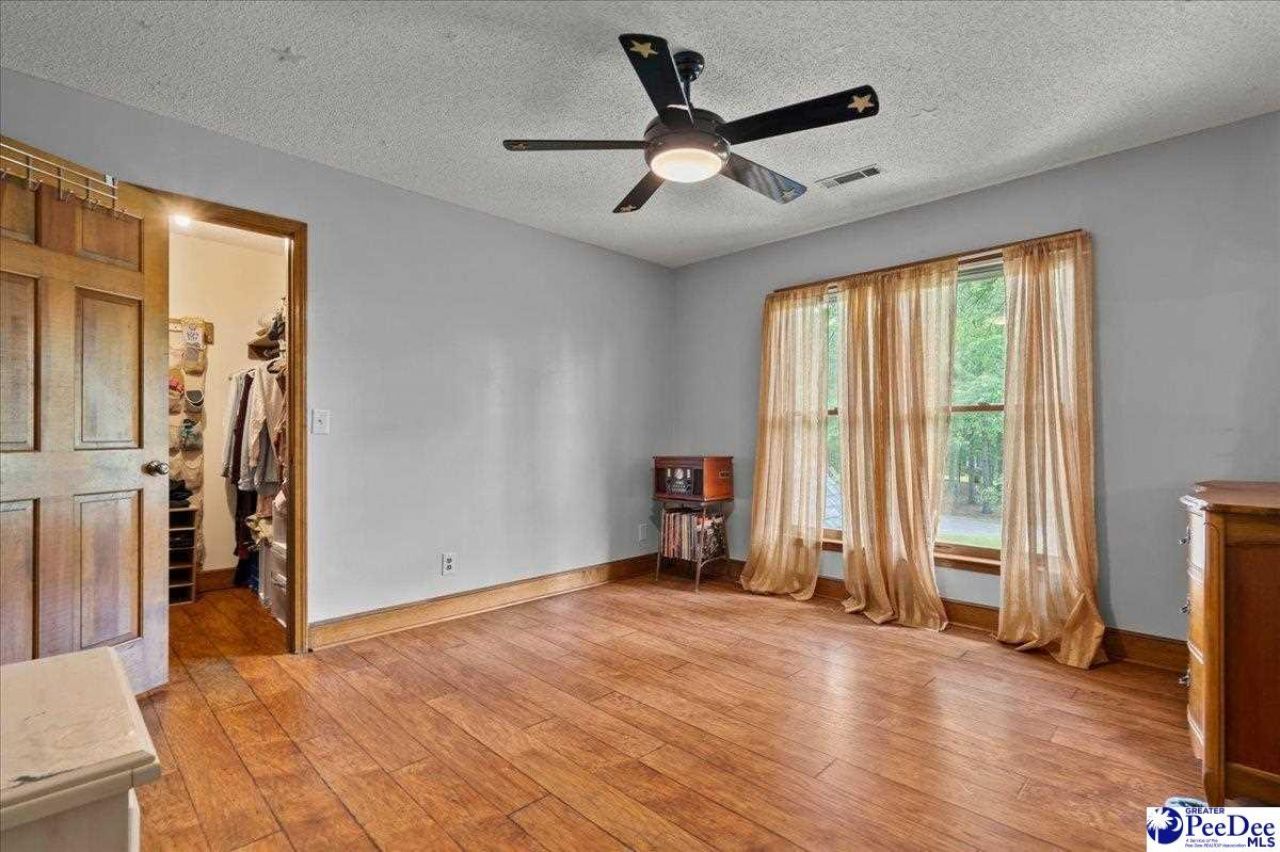 543 White Oak Circle Photo 36