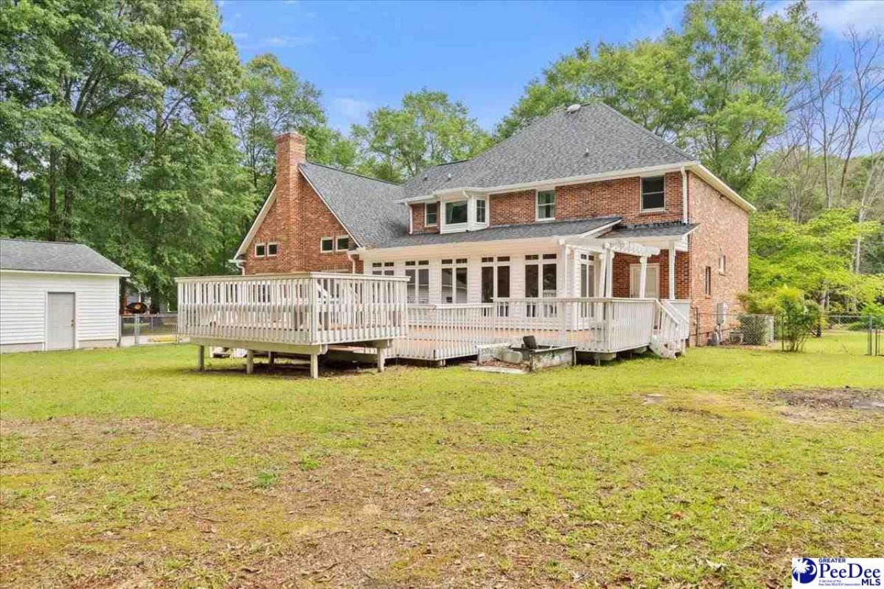 543 White Oak Circle Photo 4