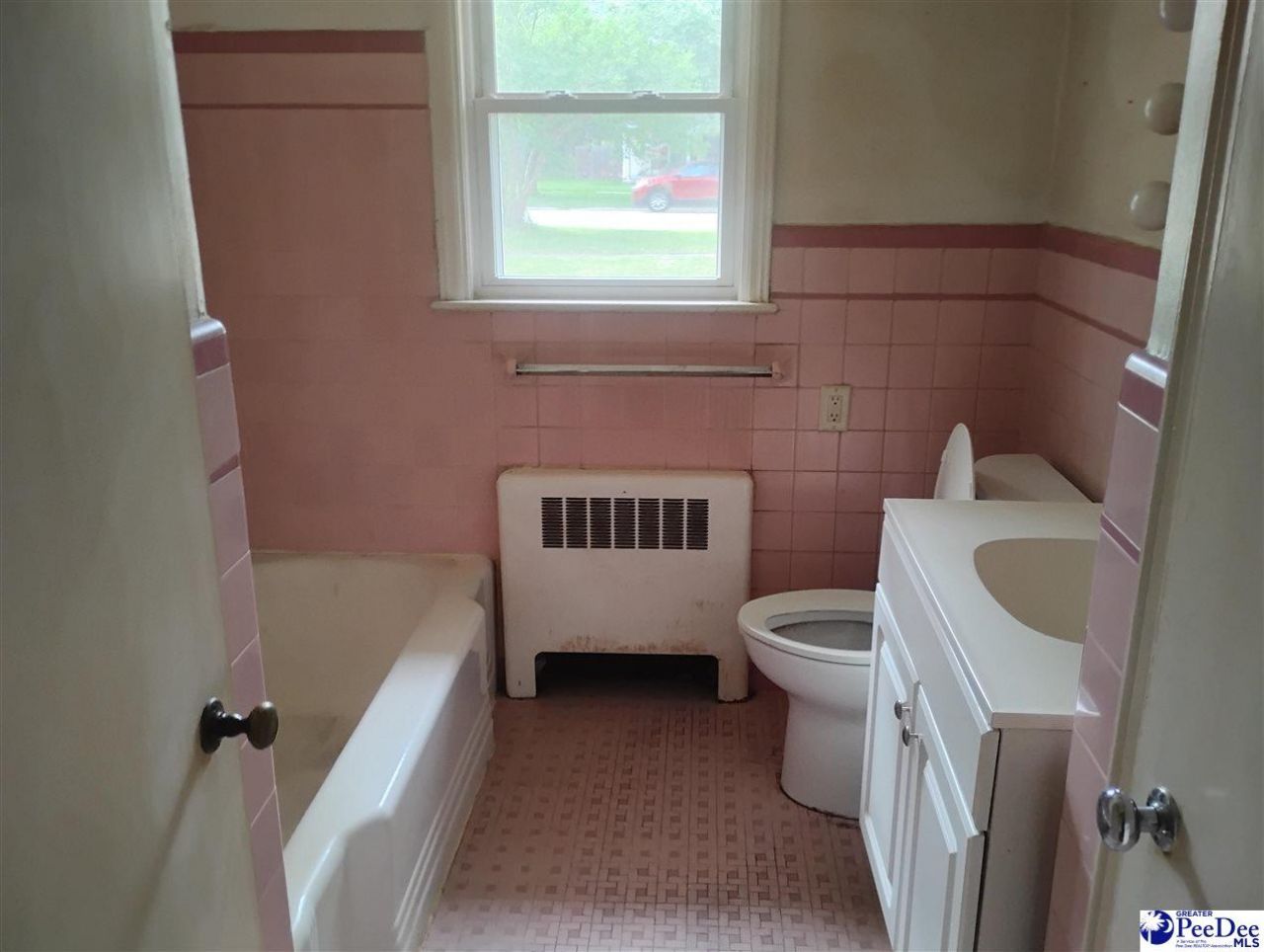 407 Market St. Photo 16