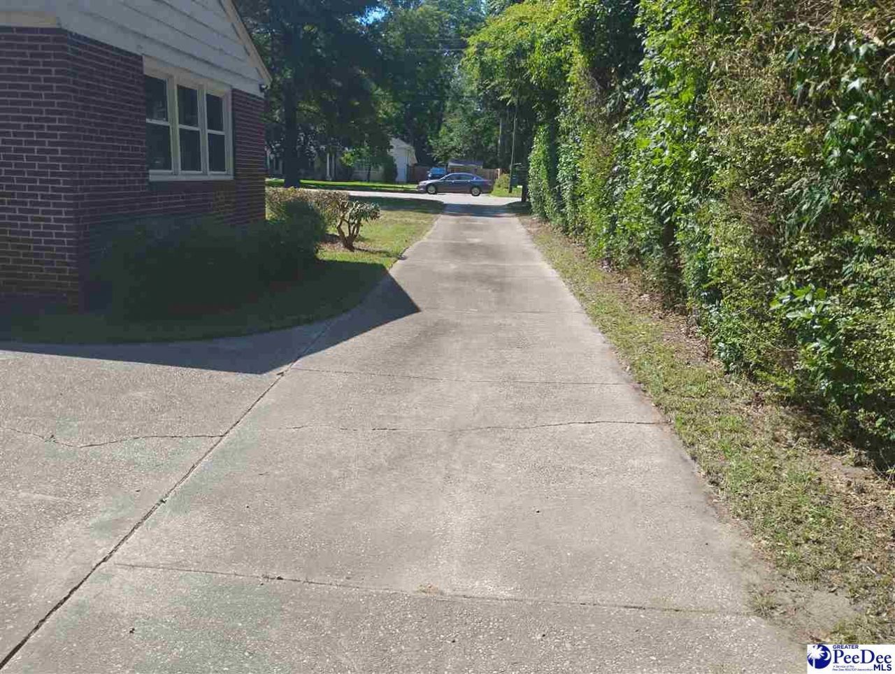 407 Market St. Photo 5
