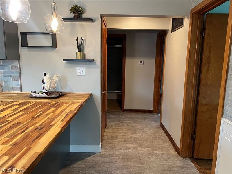 100 W 44th Street, Shadyside, OH 43947 Photo 9