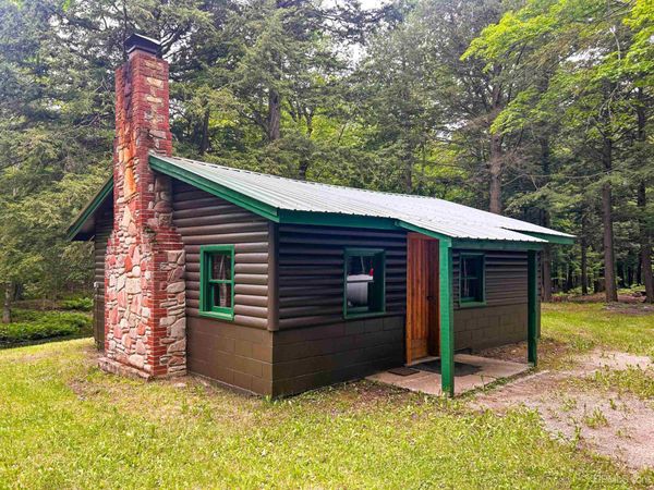 21104 Major Road, Arvon Twp, MI 49962