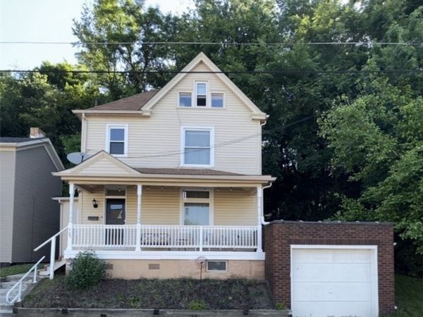 705 12th Ave, New Brighton, PA 15066