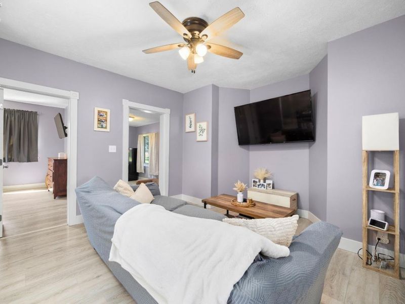 421 Kilbourne Street, Bellevue, OH 44811 Photo 9
