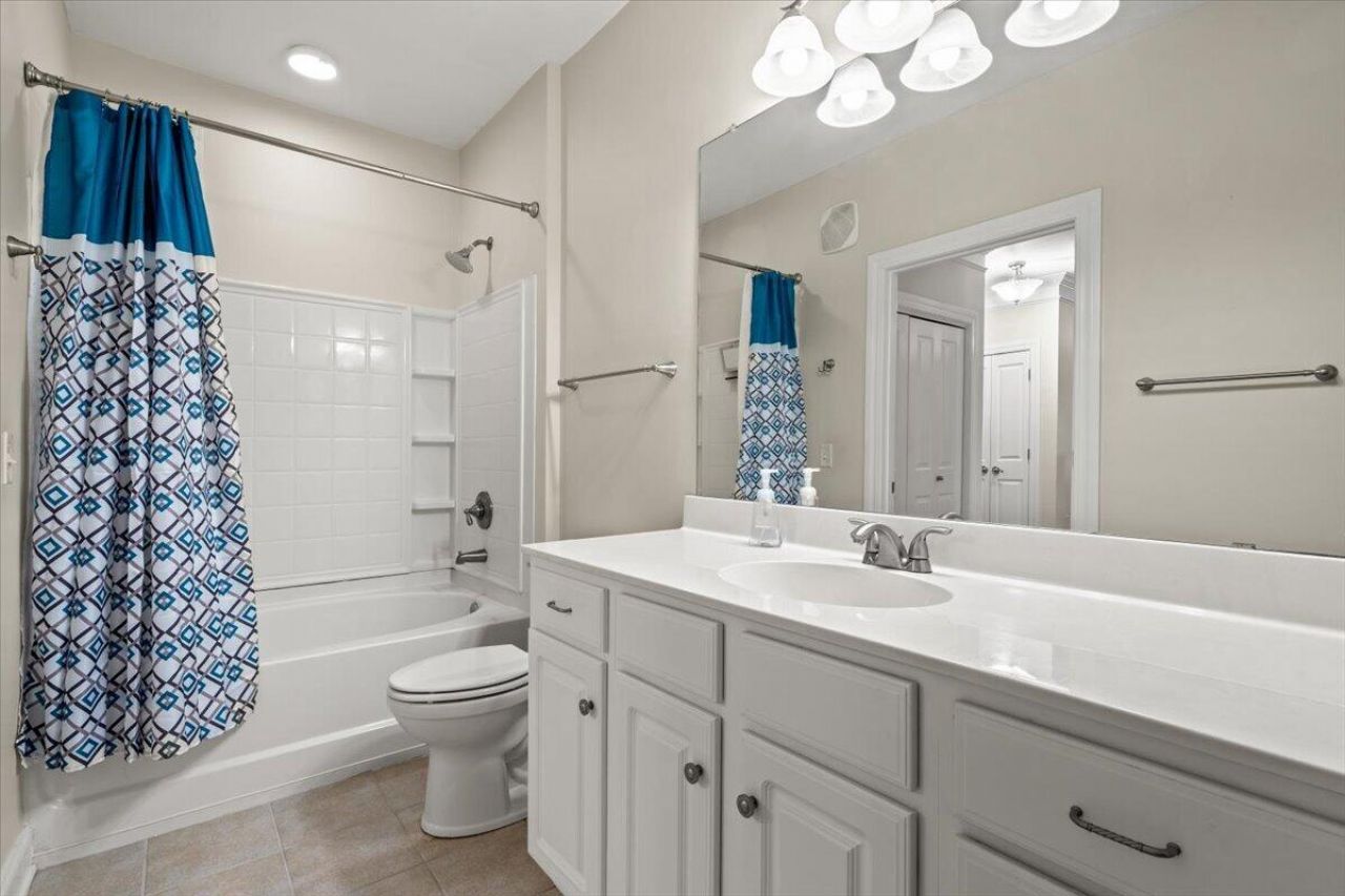 2244 Ashley Crossing Drive Photo 23