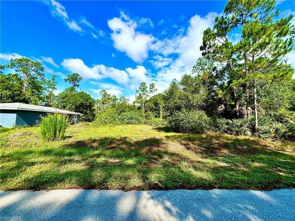 1005 Irving AVE , LEHIGH ACRES, FL 33972