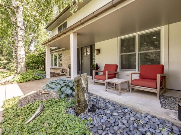 1405 Victoria CIRCLE N, Elm Grove, WI 53122