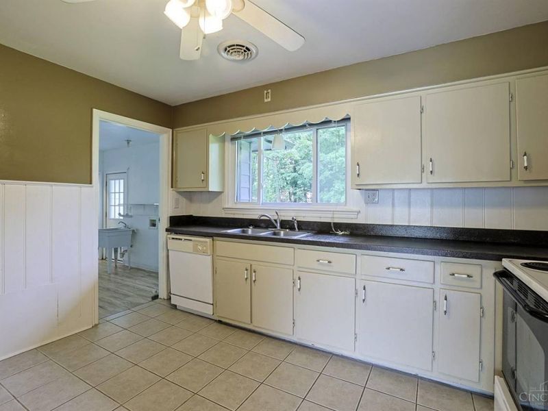 105 N Lebanon Road, Loveland, OH 45140 Photo 10