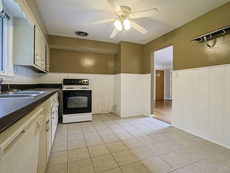 105 N Lebanon Road, Loveland, OH 45140 Photo 11