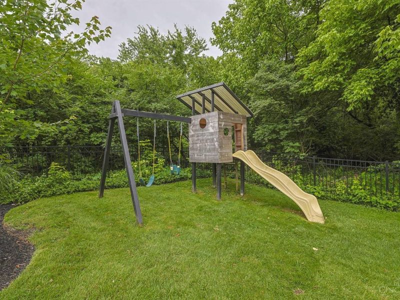 1215 Hollywood Avenue, Cincinnati, OH 45224 Photo 52