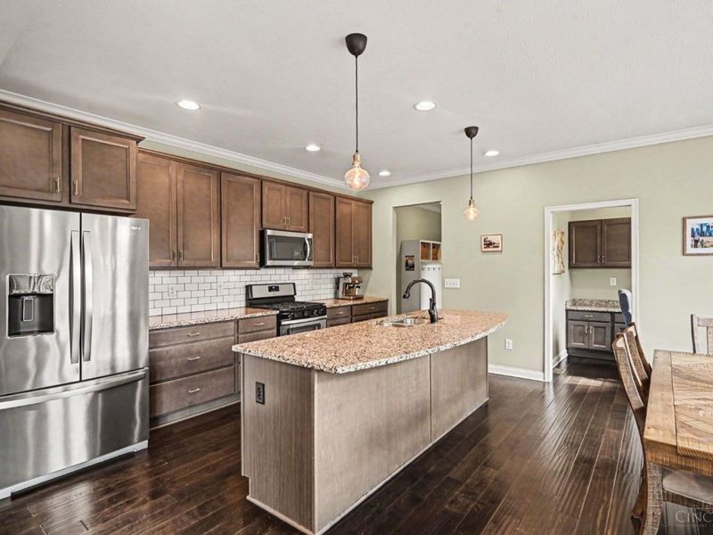 199 W Decatur Lane, Loveland, OH 45140 Photo 7