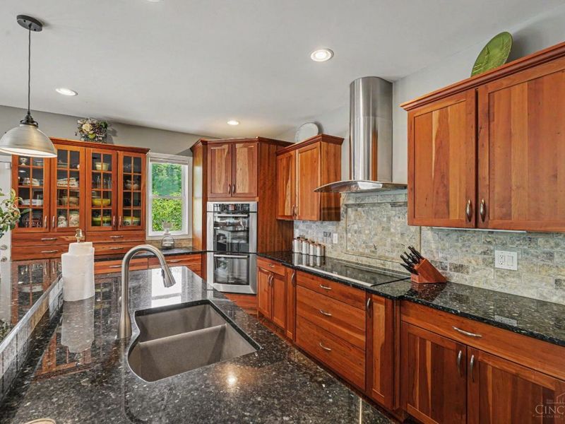 1707 Laurel Glen Court, Loveland, OH 45140 Photo 13