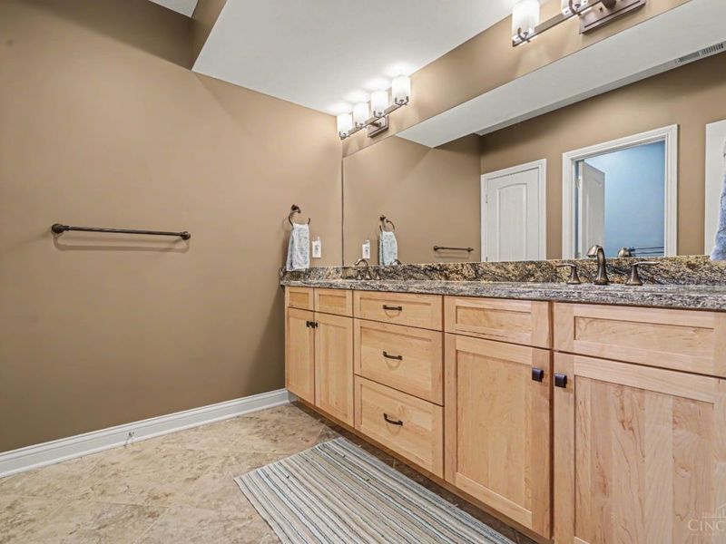 1707 Laurel Glen Court, Loveland, OH 45140 Photo 20