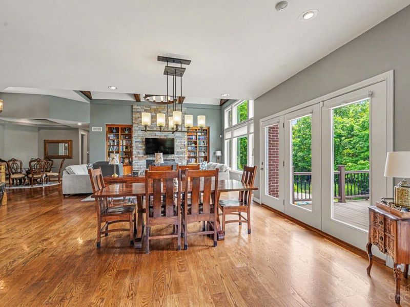 1707 Laurel Glen Court, Loveland, OH 45140 Photo 8