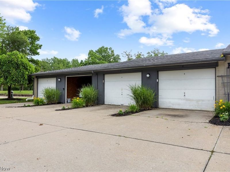 6231 Hidden Creek Drive , Unit 232, Lorain, OH 44053 Photo 34