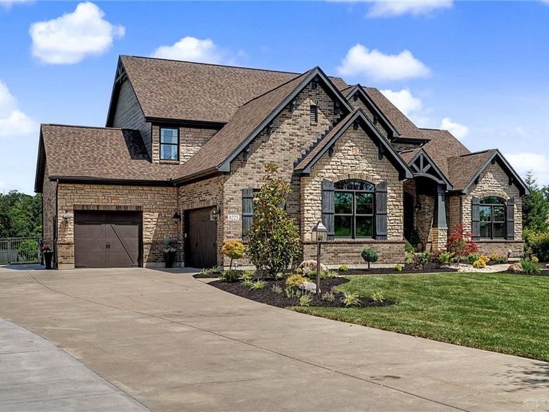 8223 Turning Leaf Crossing, Clearcreek Township, OH 45066 Photo 3
