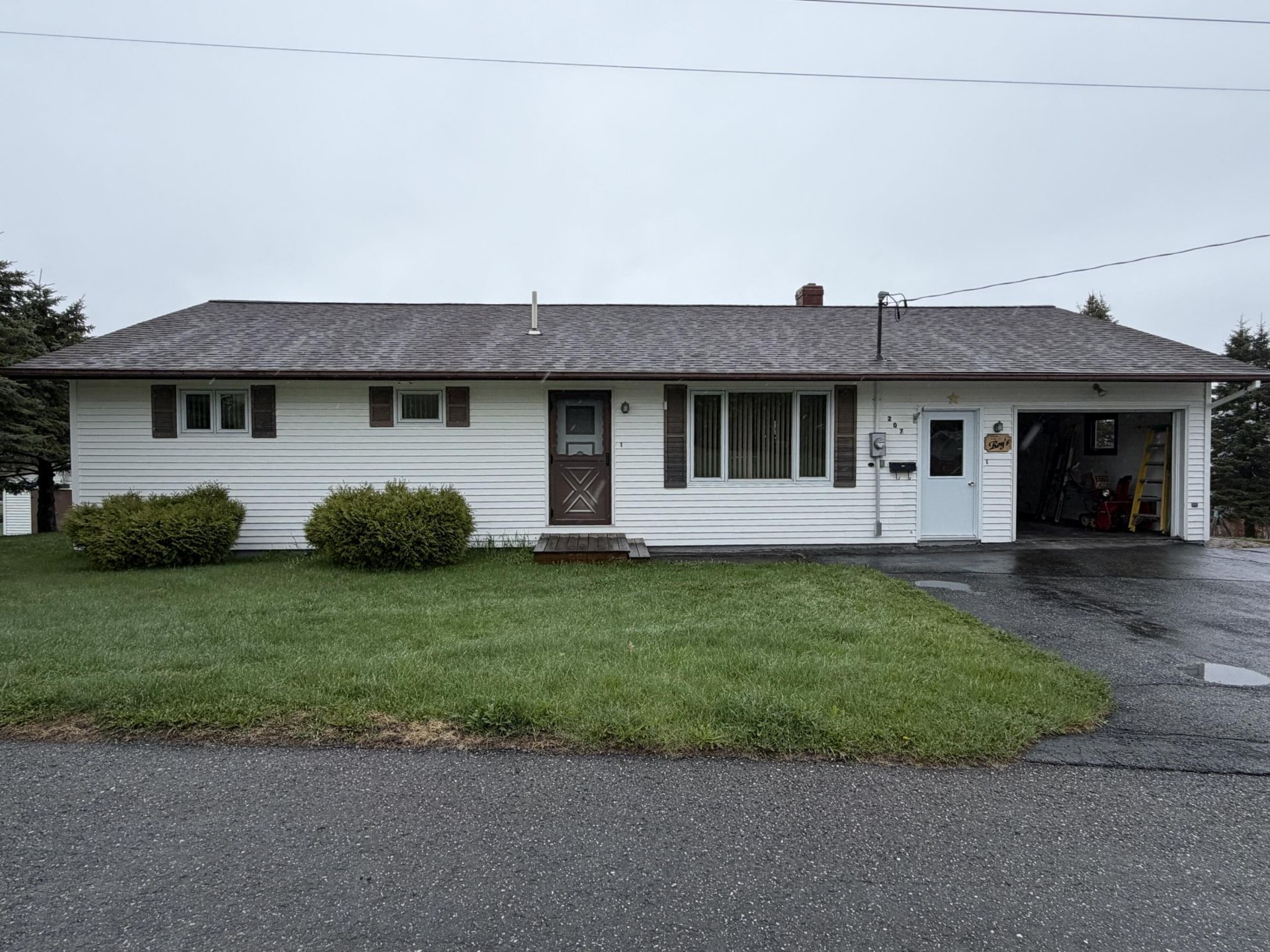 207 7th Avenue , Madawaska, ME 04756 Main Photo