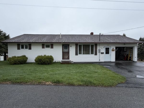 207 7th Avenue , Madawaska, ME 04756