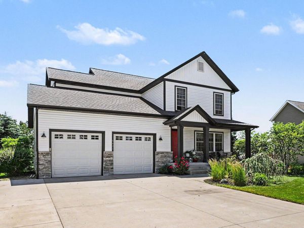 6021 Racine Drive, Stevensville, MI 49127
