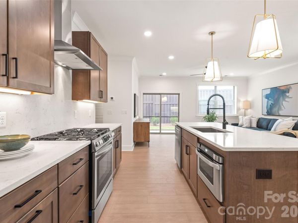 804 Garringer Place , Unit 16, Charlotte, NC 28208