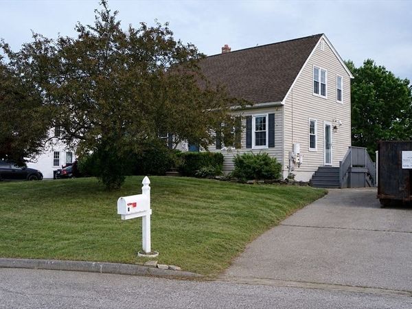 7 Rolling Ridge Rd, Rutland, MA 01543