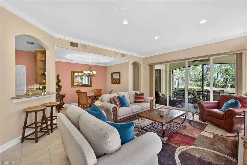 2638 Bolero Dr, Unit 401, Naples, FL 34109 Photo