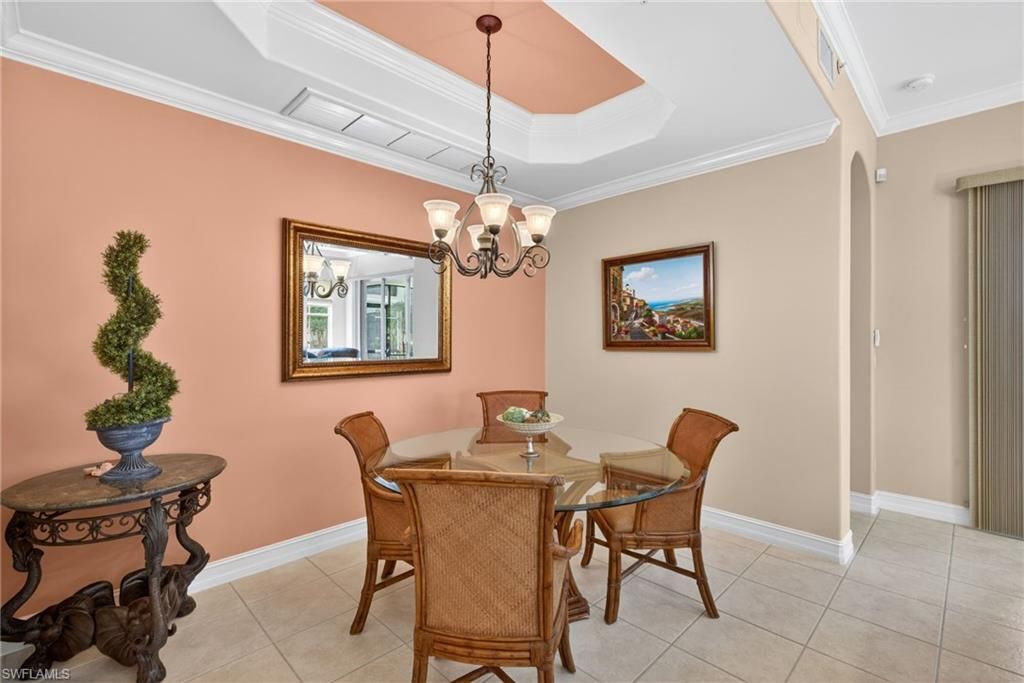 2638 Bolero Dr, Unit 401, Naples, FL 34109 Photo
