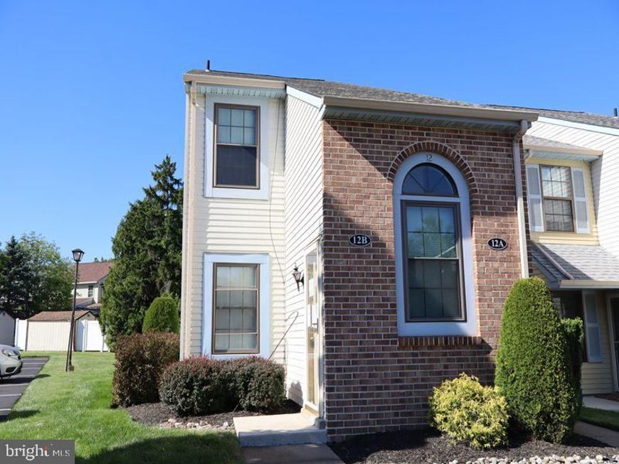 12 Lumber Jack Circle, Unit 22-B, Horsham, PA 19044 Main Photo
