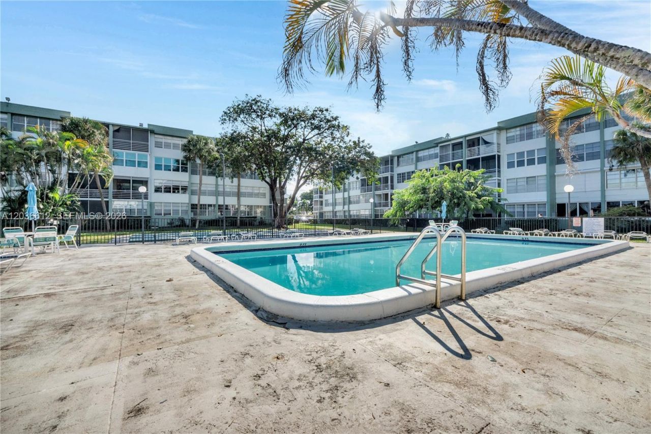 2781 Taft St , Unit 303, Hollywood, FL 33020 Photo
