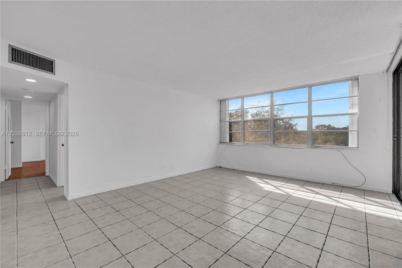 2781 Taft St , Unit 303, Hollywood, FL 33020 Photo