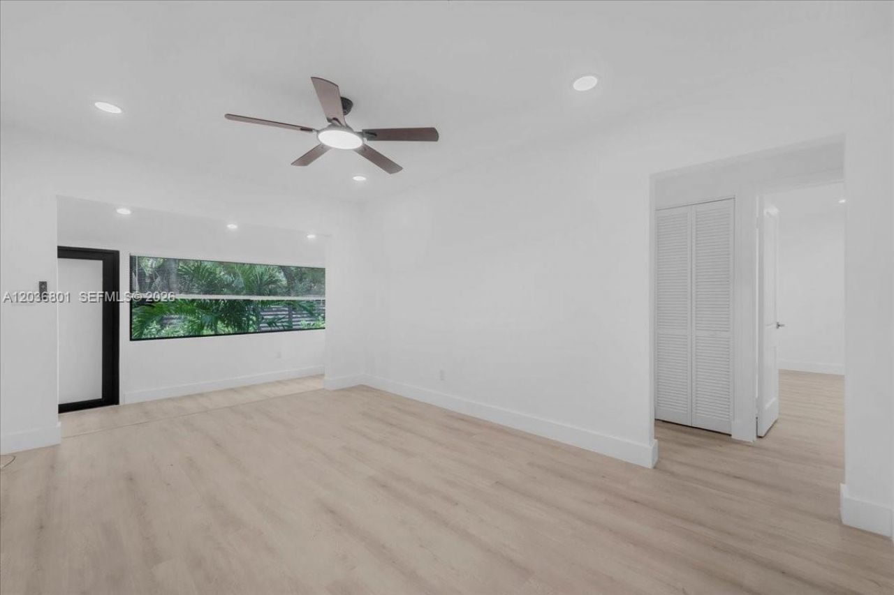 5220 SW 6th St , Miami, FL 33134 Photo