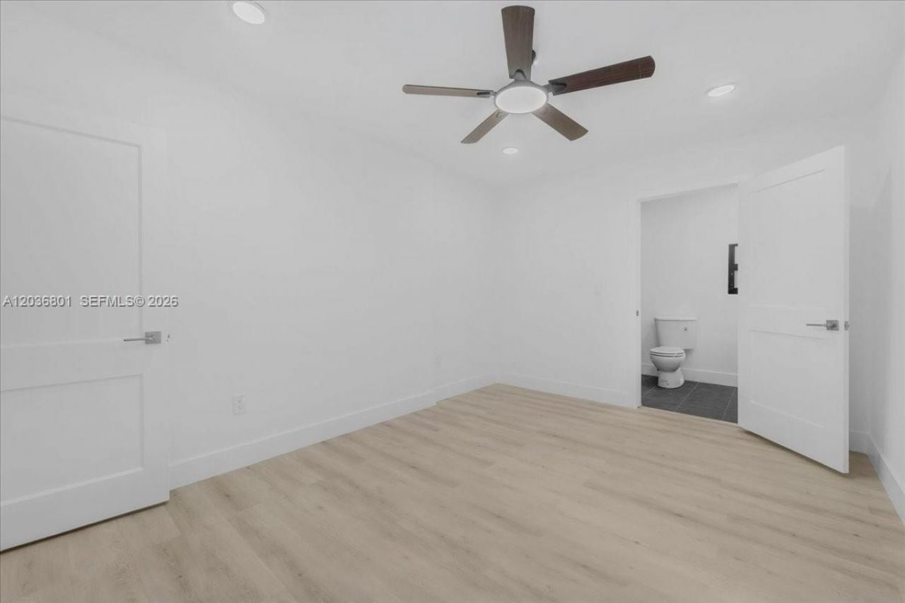5220 SW 6th St , Miami, FL 33134 Photo