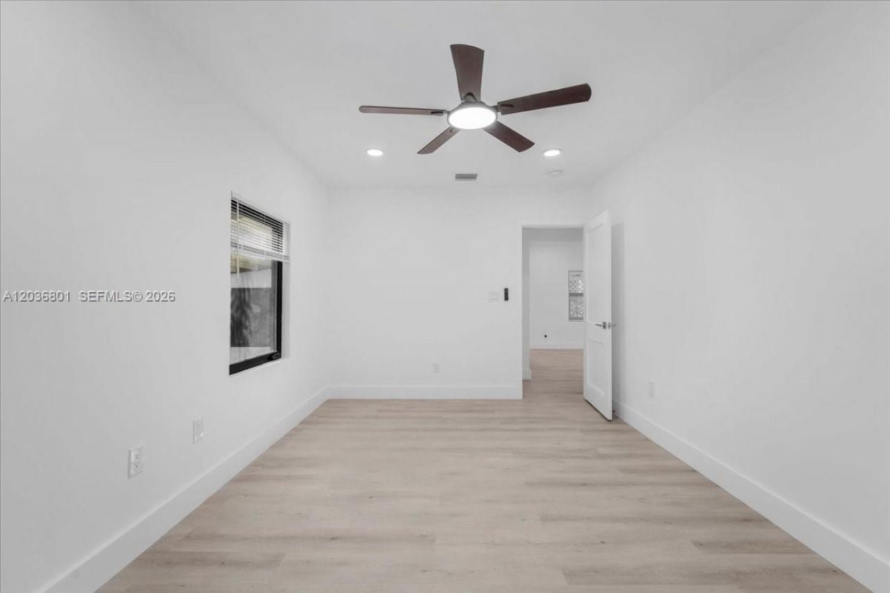 5220 SW 6th St , Miami, FL 33134 Photo