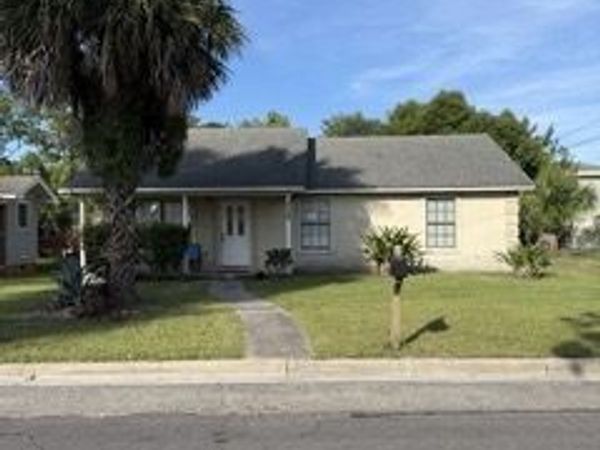 2720 Wolfe Street, Brunswick, GA 31520