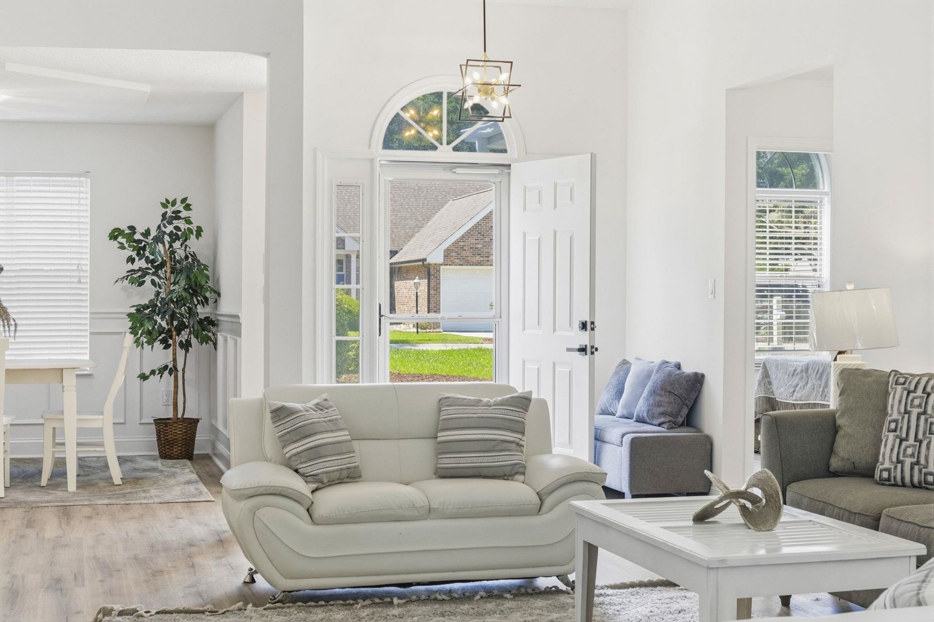 1626 Coventry Rd. Photo 4