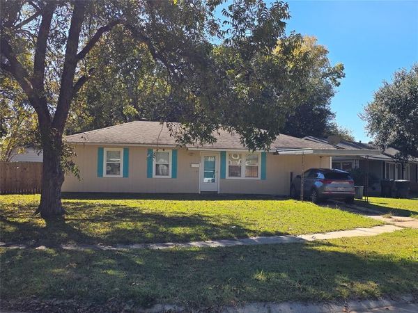 1523 Viosca Street , Bossier City, LA 71111