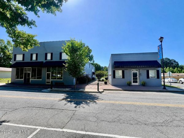 3865 S Main Street , Farmville, NC 27828