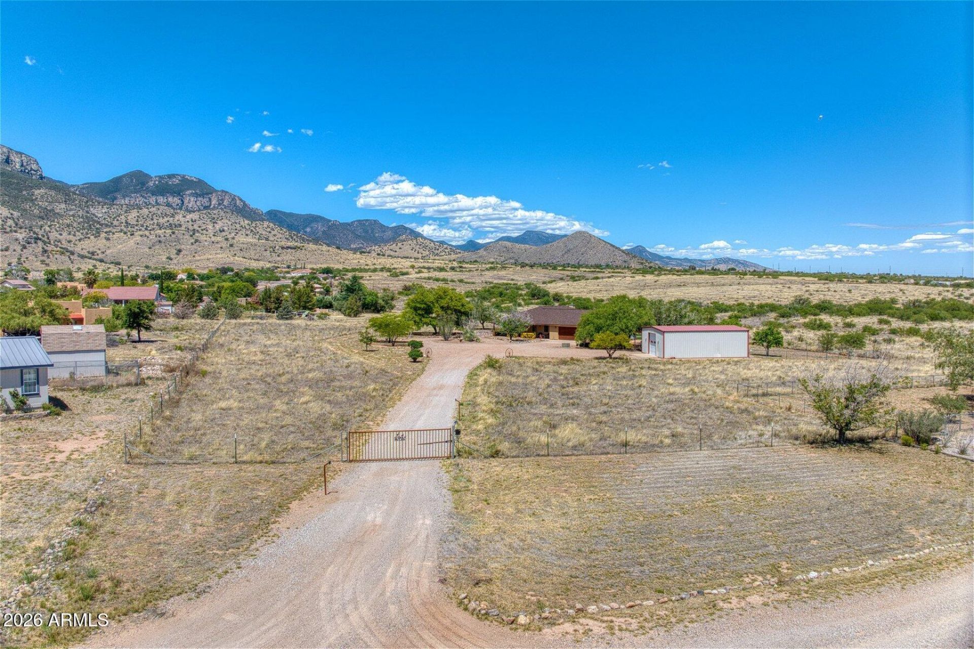 4757 E Dead Coyote Lane, Hereford, AZ 85615 Main Photo