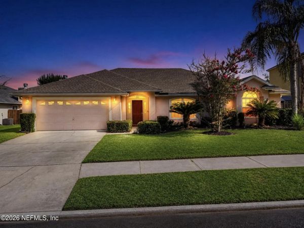 3608 MEADOWGREEN Lane, Middleburg, FL 32068